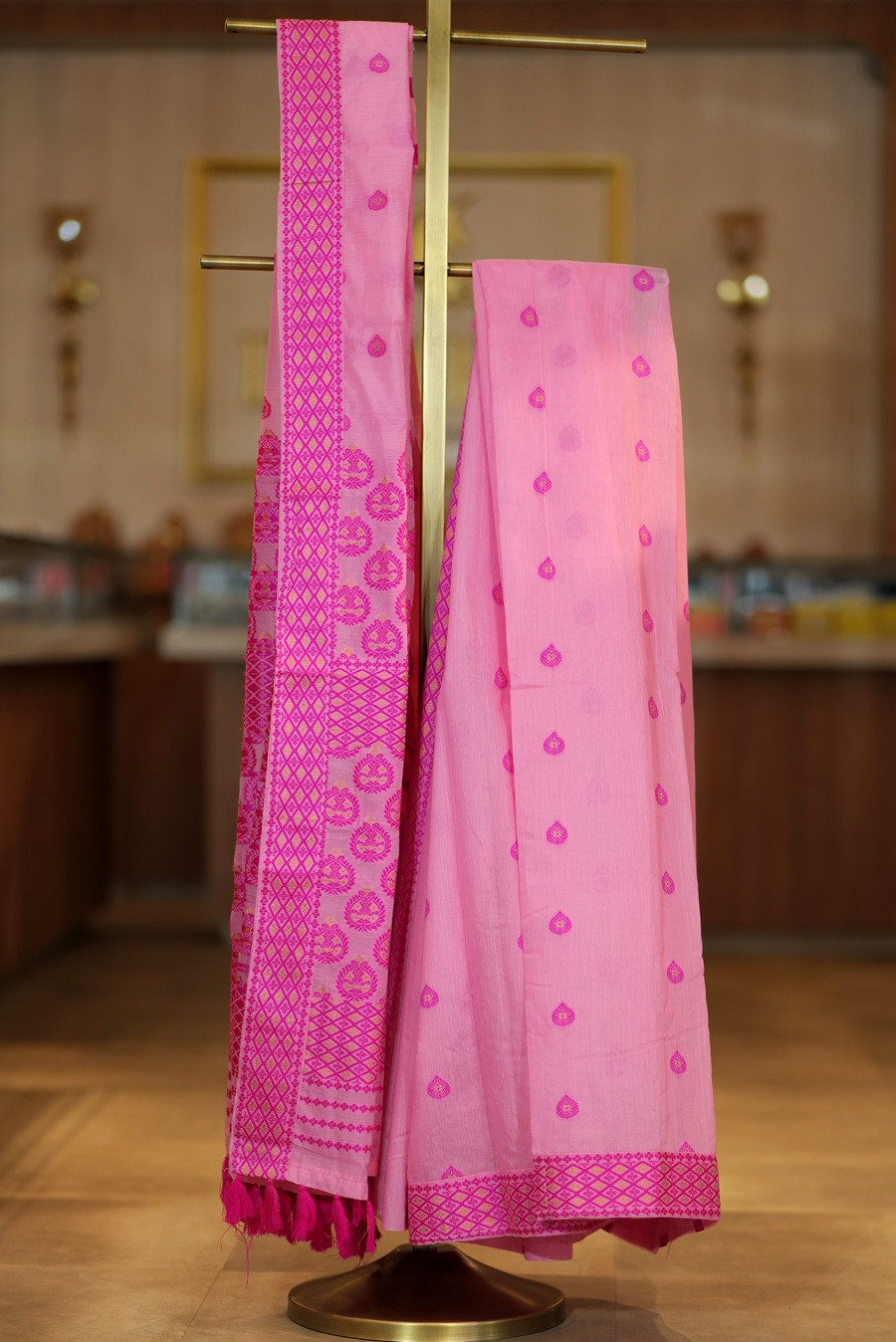 The gulabi purva sarita